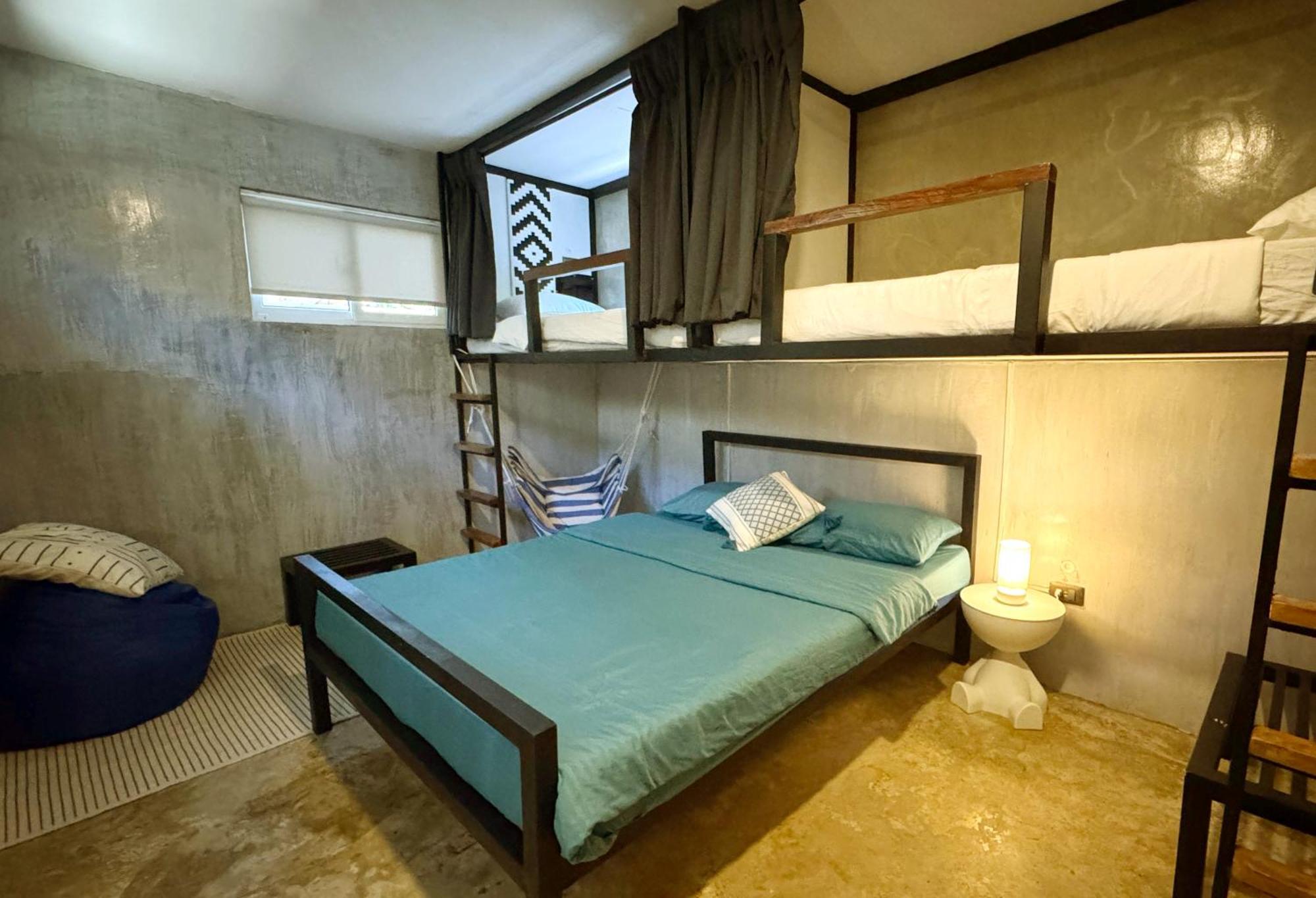 Beach People Hostel Bantayan Island Ocoy Exterior photo